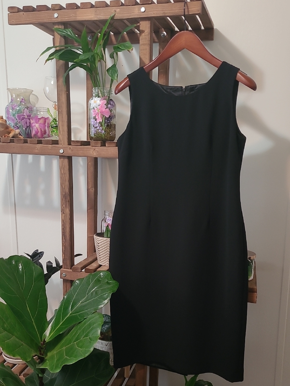 Elegant Black Sheath Dress